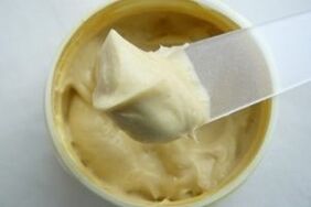 Pomada em casa para o tratamento da osteocondrose