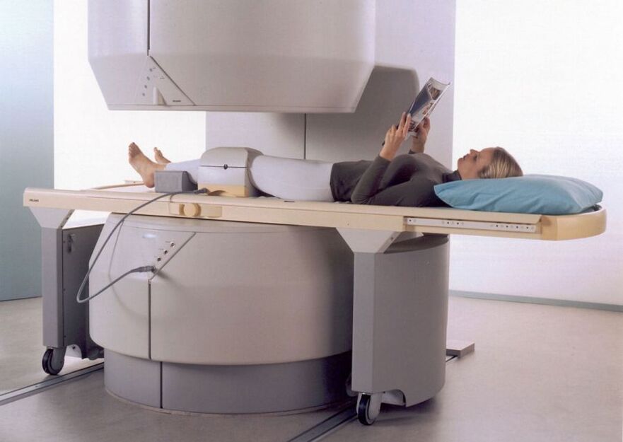 Para diagnosticar artrose e artrite, a ressonância magnética é realizada